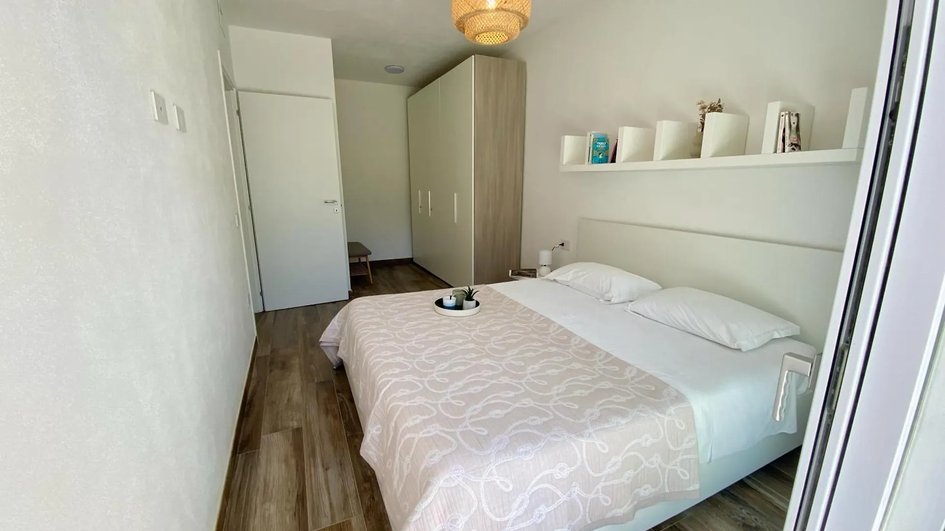 Casa Sunset Apartment Torre Grande